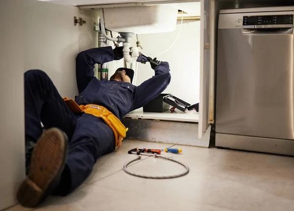 Learn the Benefits of Hiring Long Heating, Air, and Plumbing