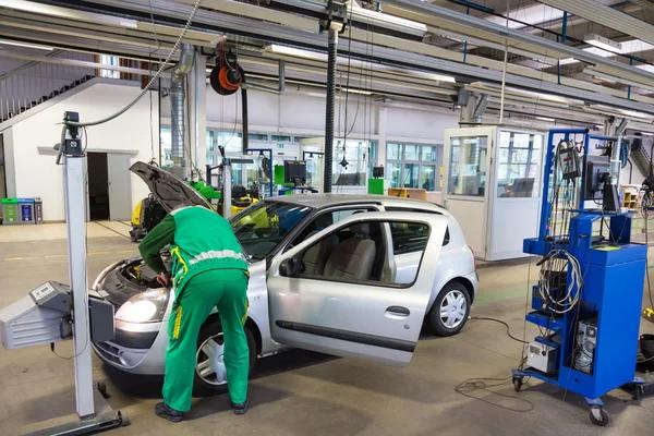Why Every Driver Needs a Reliable Car Inspection Station